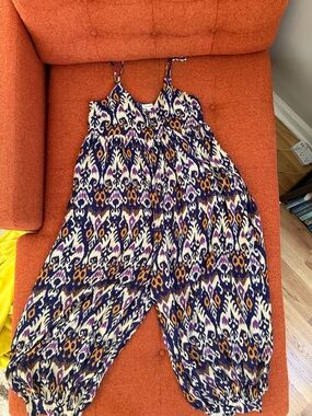 Sleeveless Ikat Print Jumpsuit in Navy, White & Mustard